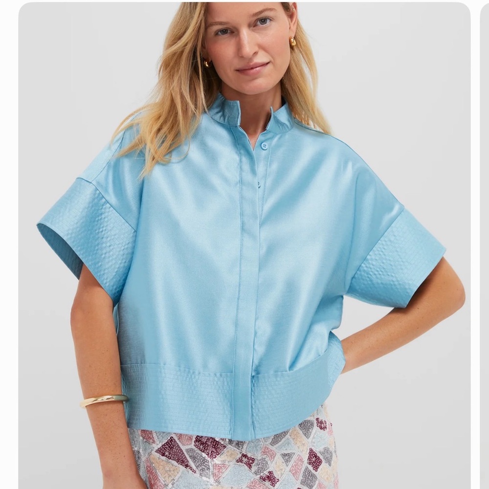 Tuckernuck Light Blue Satin Short-Sleeve Button-Down